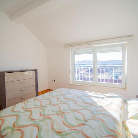Apartman Centar Tivat Bagian luar foto