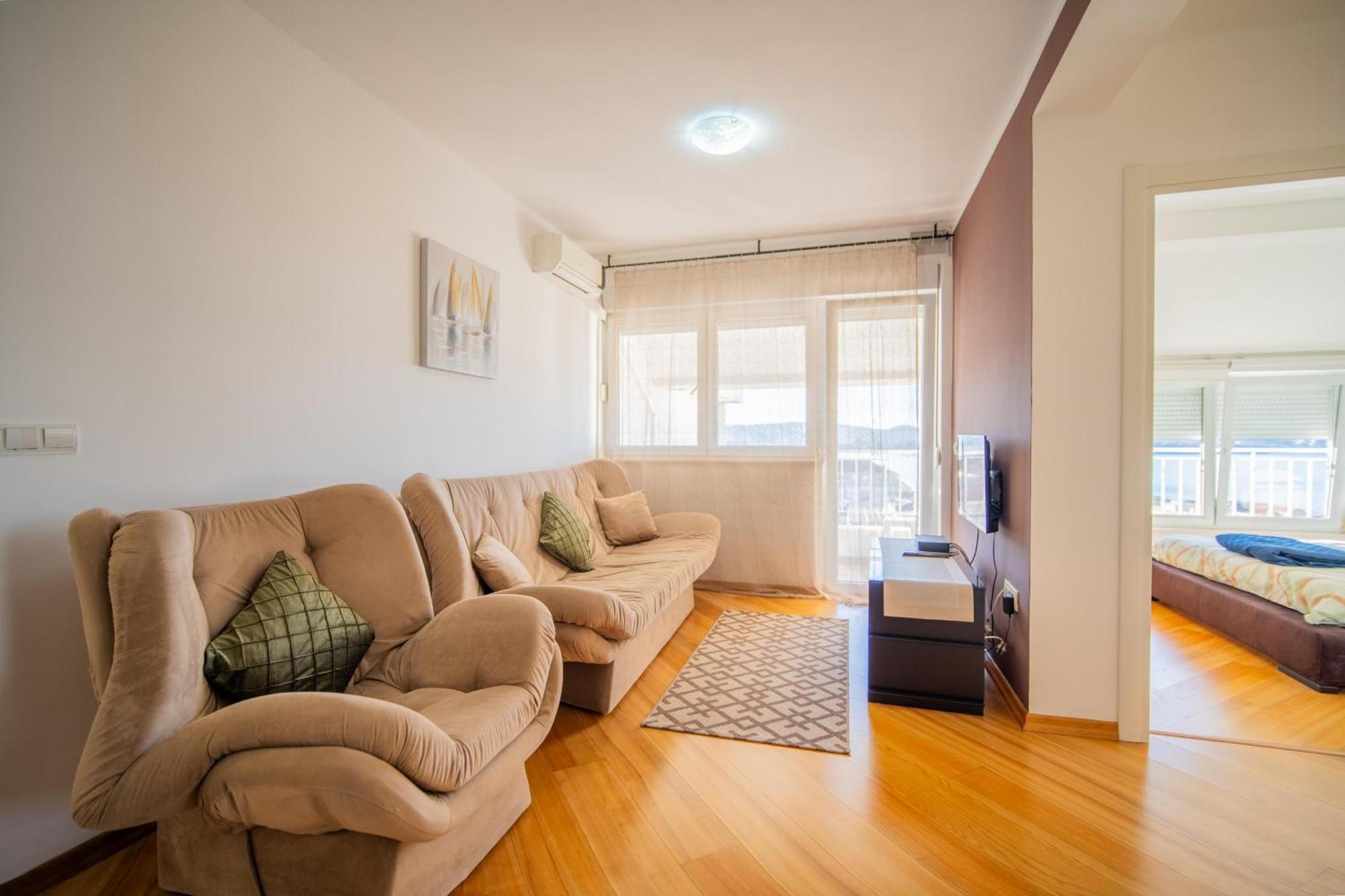 Apartman Centar Tivat Bagian luar foto